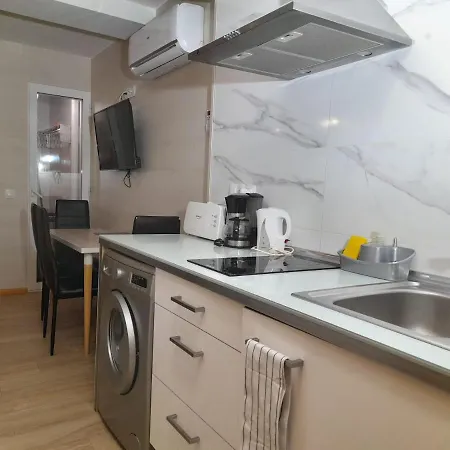 Center Puerto Poniente 0 Apartamento *