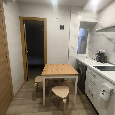 Center Puerto Poniente 0 *