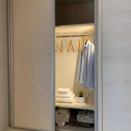 Center Puerto Poniente 0 Apartmán *