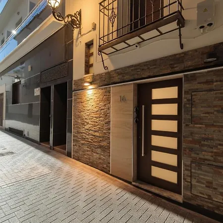 Center Puerto Poniente 0 *